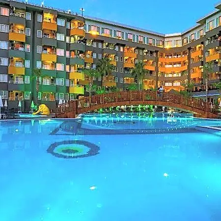 Hotel Senza Grand Santana